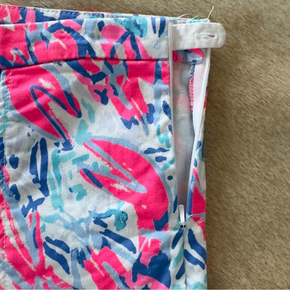 🦞 Hazelle Stretch Zippered Shorts in Cosmic Coral Get Crackin-size 10 🦞 - Picture 4 of 6